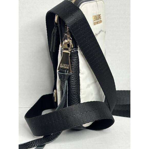 Aimee Kestenberg Mini Crossbody Bag Marble gray and white Pattern - Picture 7 of 8